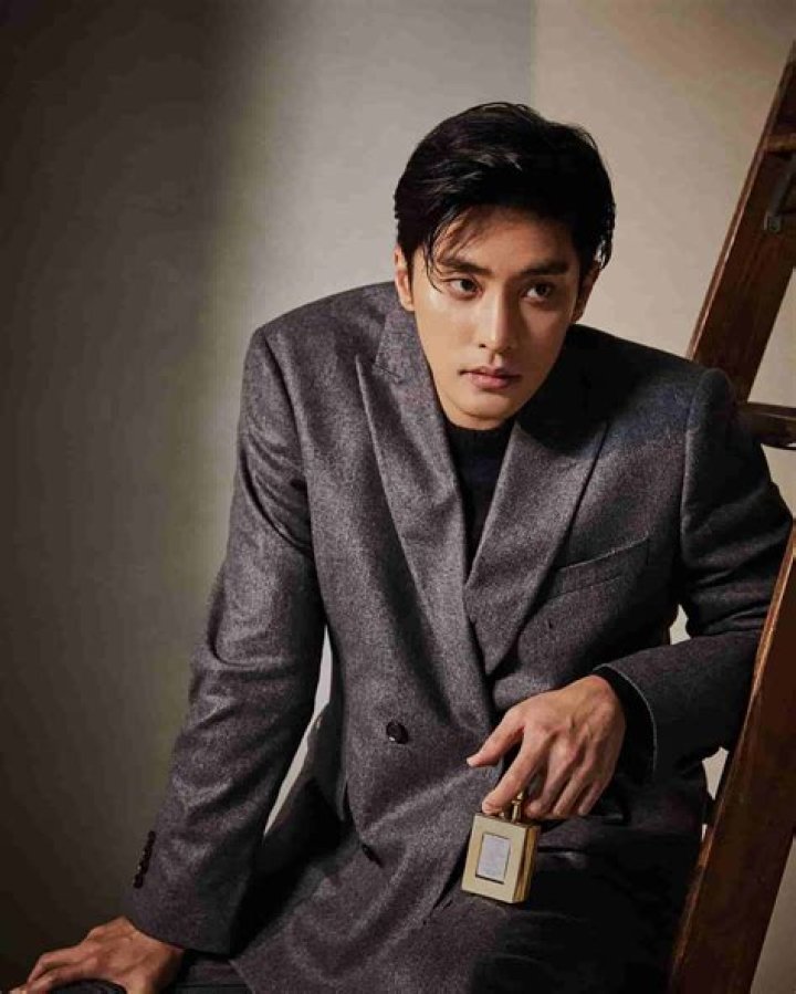 All About Sung Hoon's Relationships: Past and Present