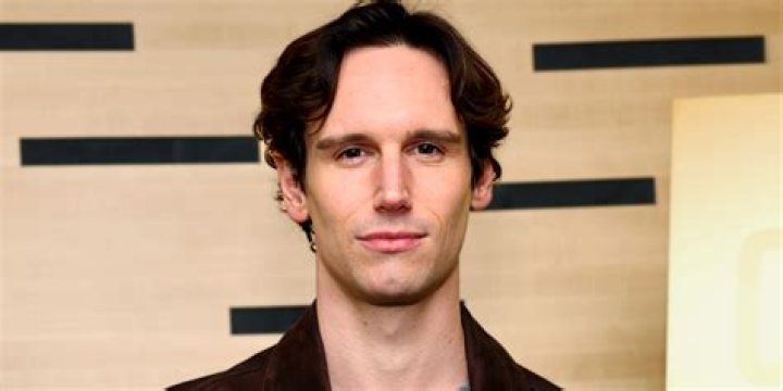 Cory Michael Smith Relationships: A Comprehensive Guide