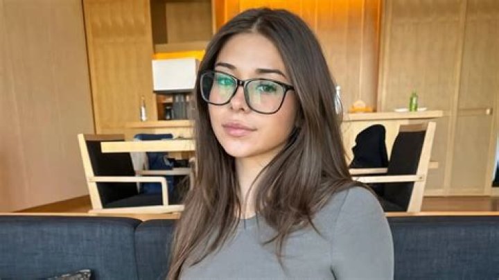 Exploring the Allure of Sophie Rain OnlyFans: A Digital Sensation