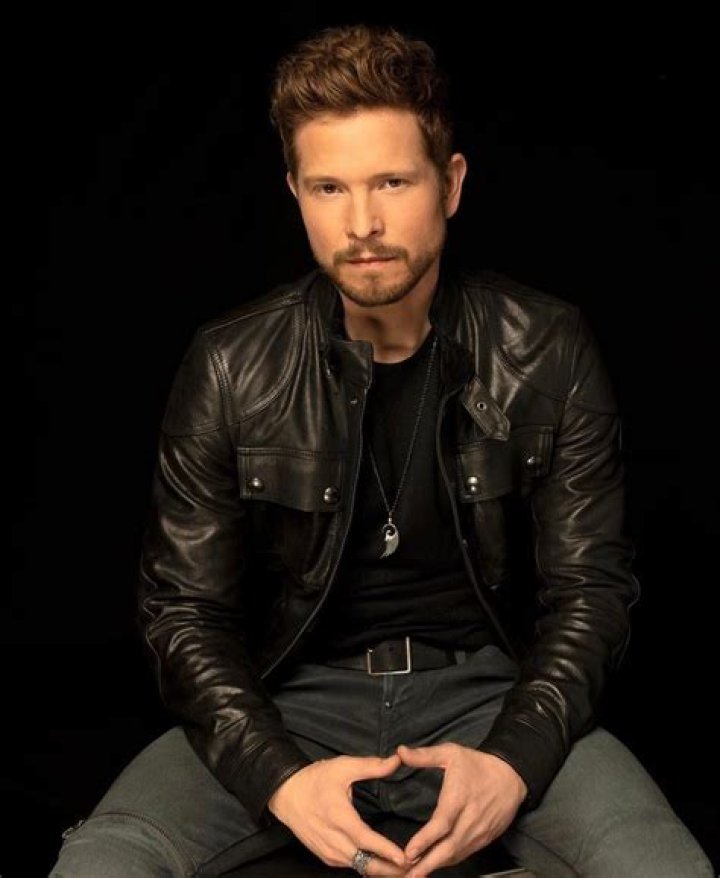 Exploring the Fascinating Life and Career of Matt Czuchry