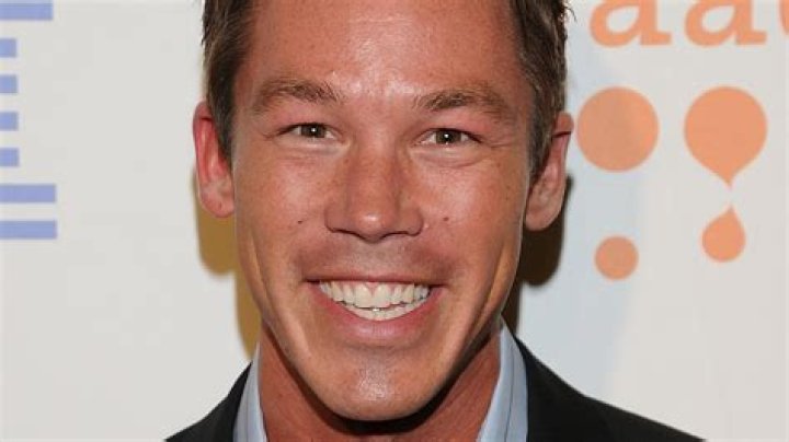 Exploring the Intriguing World of David Bromstad's Relationships