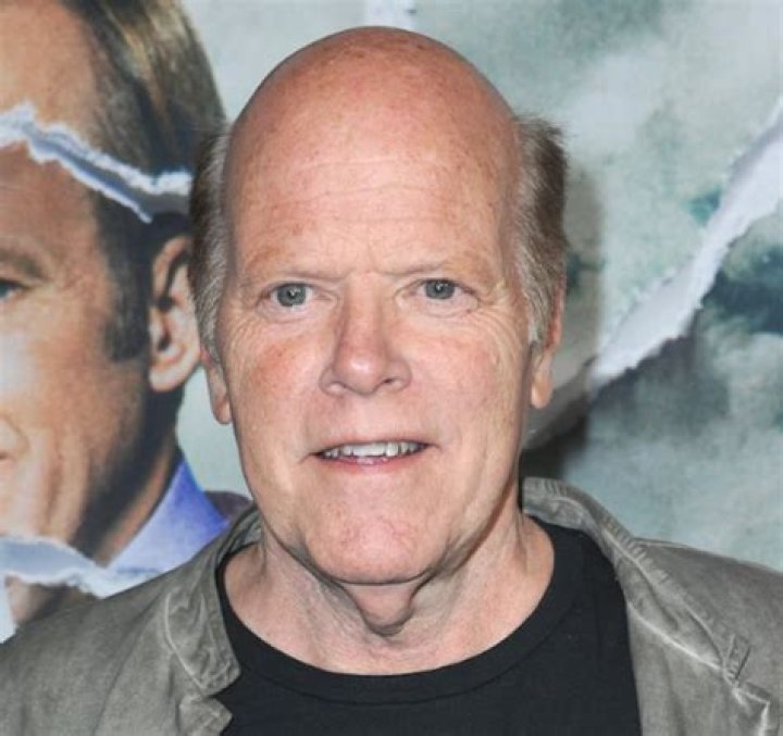 Exploring the Unforgettable Smile of Rex Linn: The Story Behind His Teeth