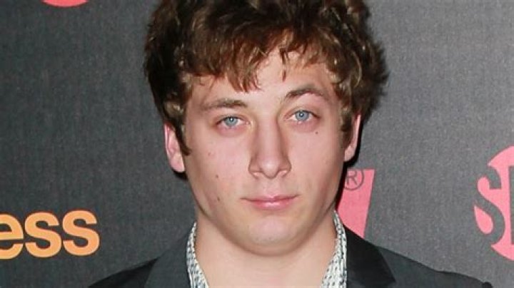 Jeremy Allen White's Journey Through Back Surgery