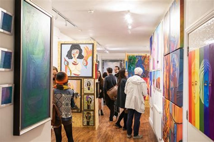 Kina Lamarche: The Rising Star of Contemporary Art