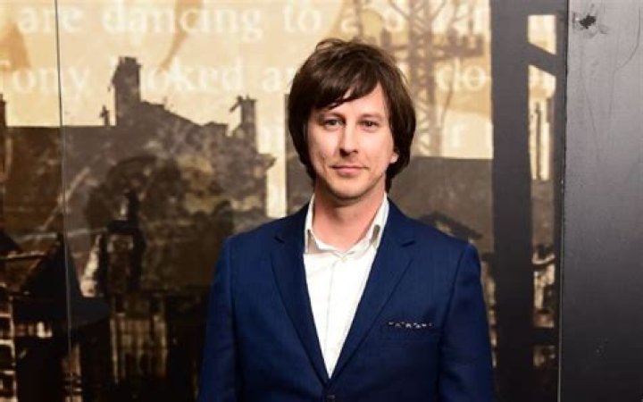 Lee Ingleby Marries Longtime Love