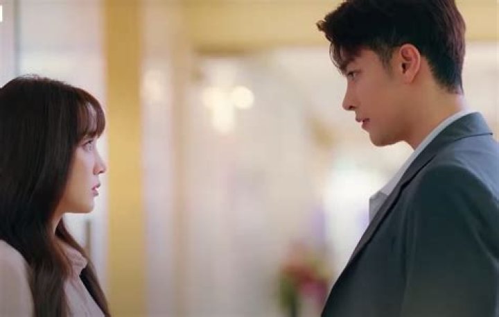 Sung Hoon's Wife: Marriage, Family, and Relationship Status