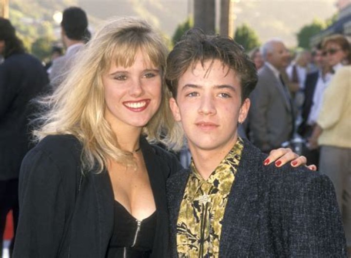 The Definitive Guide to David Faustino: Uncovering the Life and Career of the Iconic Actor