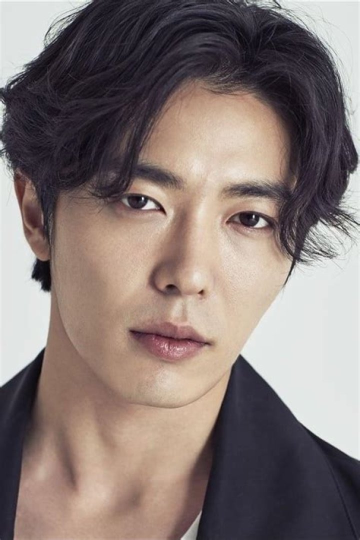 The Enigmatic Kim Jae-Wook: An Alluring Actor's Journey