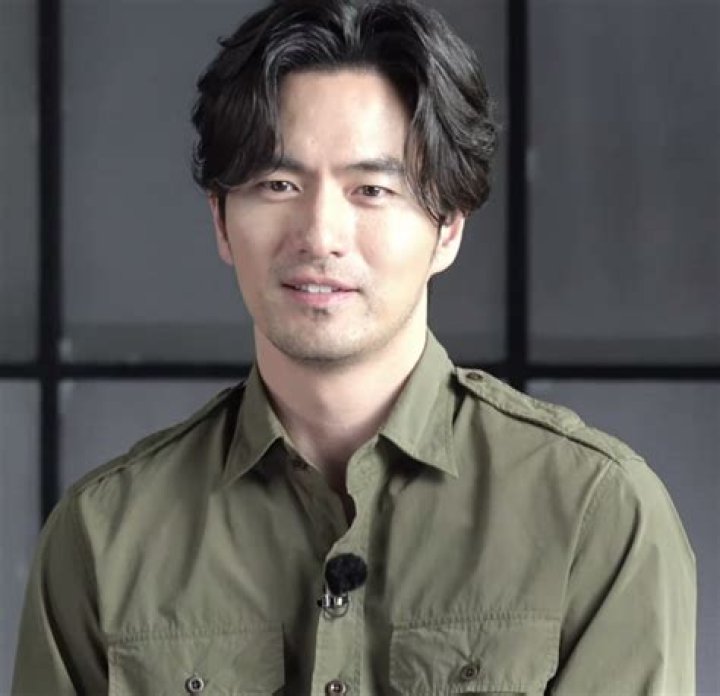 Unveiling the Charismatic Journey of Lee Jin Wook