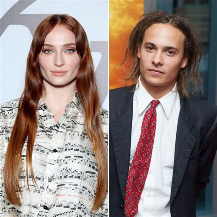 Unveiling the Mystery: Who is Frank Dillane's Wife?