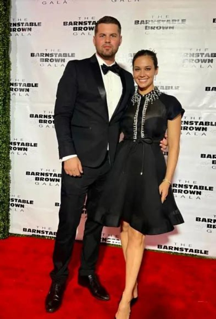 Unveiling the Mystery: Who is Lauren Compton's Husband?