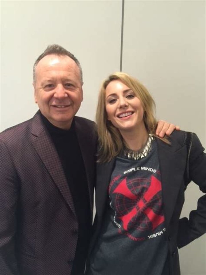 Yasmin Kerr: Model, Actress, and Social Media Sensation