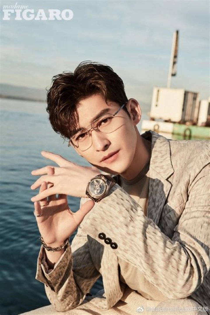 Zhang Han: The Rising Star of Chinese Entertainment